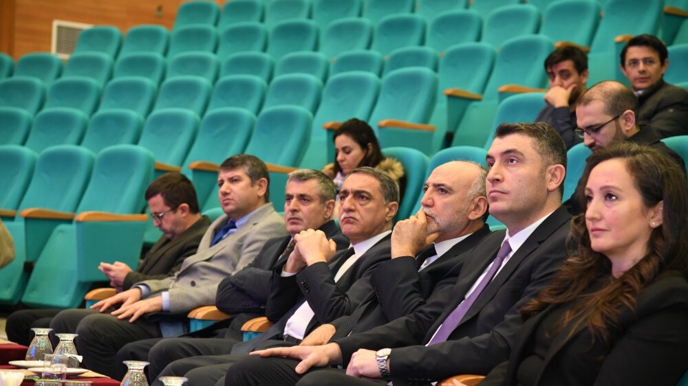 Enstitü Müdürümüz Birim İletişim Toplantısına Katıldı